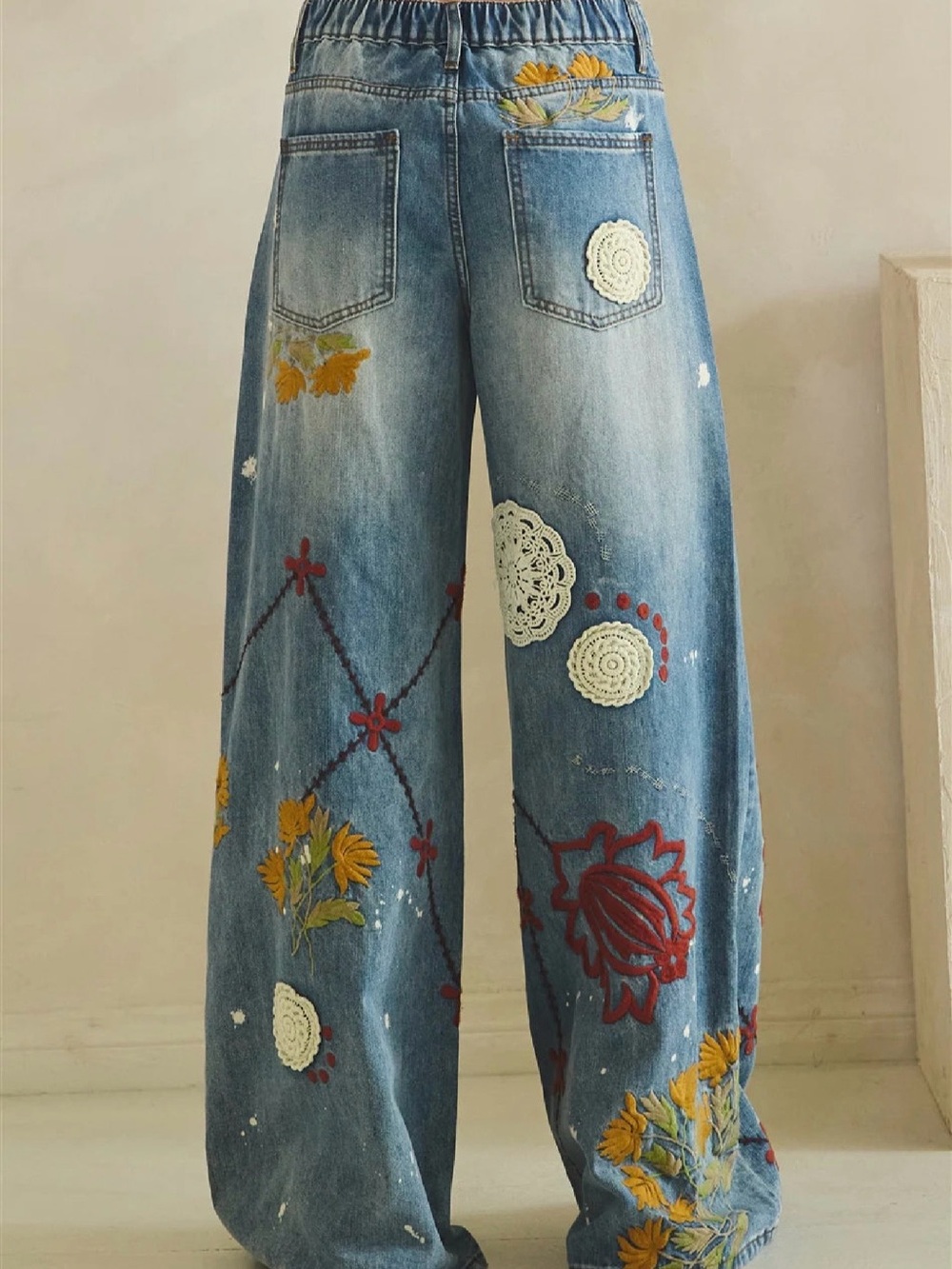 Washed Embroidery Wide Leg Denim Jeans - Picture 13 of 14